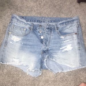 Boyfriend jean shorts